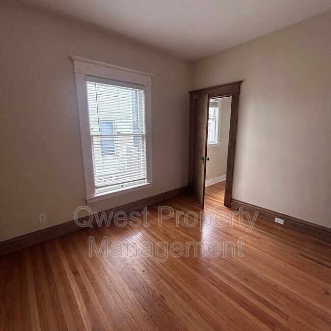 Foto del edificio - 1126 Fulton St E