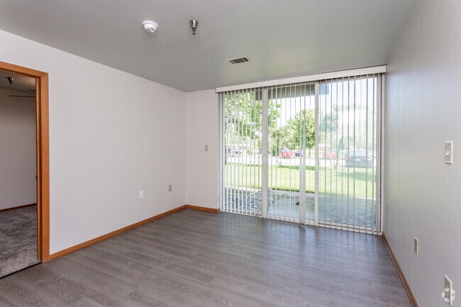 West Field Apartments photo'