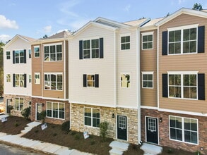 Building Photo - 203 Riverstone Commons Cir