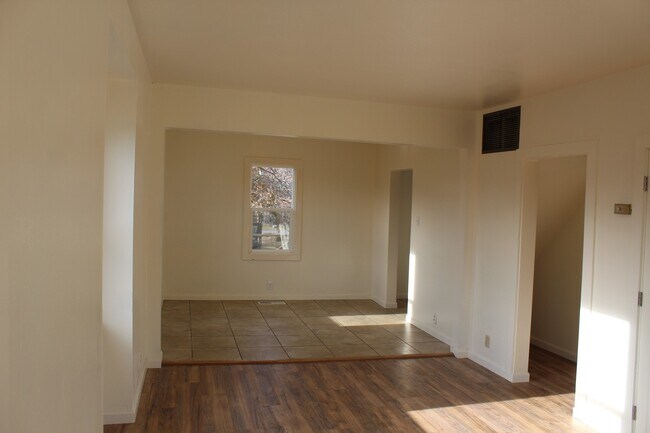 Foto del edificio - 329 McKinley St