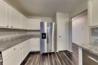 Building Photo - 21610 Britton Hill Way