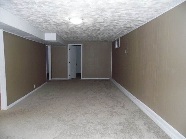 Building Photo - 7001 Windsor Blvd