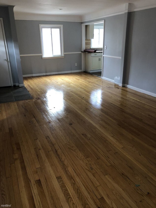 Foto principal - 3 br, 2 bath House - 20750 Ridgedale St