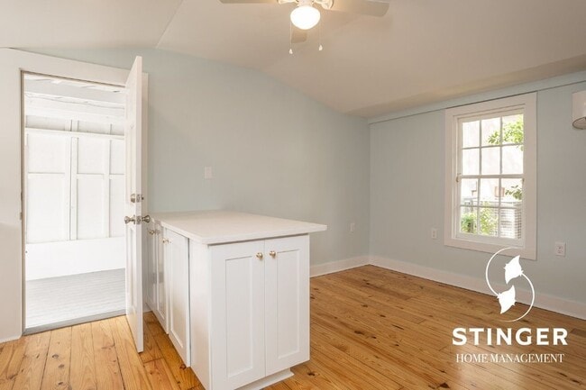 Building Photo - 606 Carteret St