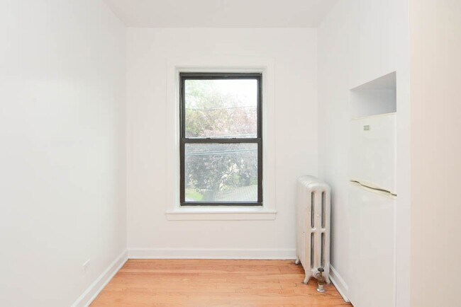 Foto del edificio - 2617.5 N Spaulding Ave