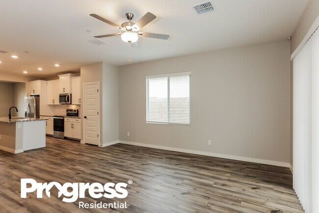 Foto del edificio - 11521 W Camden Dr