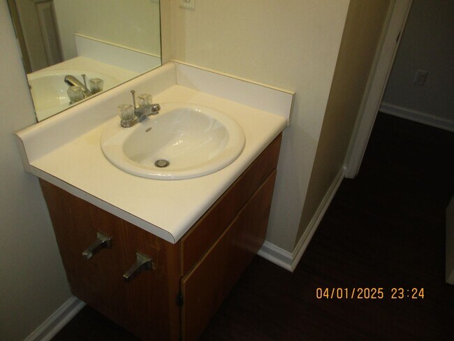 Foto del edificio - 2211 Gillionville Rd