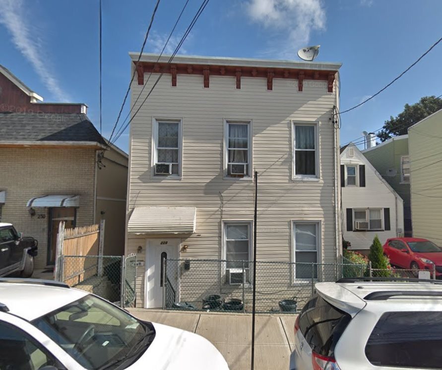 228 69th St, Guttenberg, NJ 07093 House for Rent in Guttenberg, NJ
