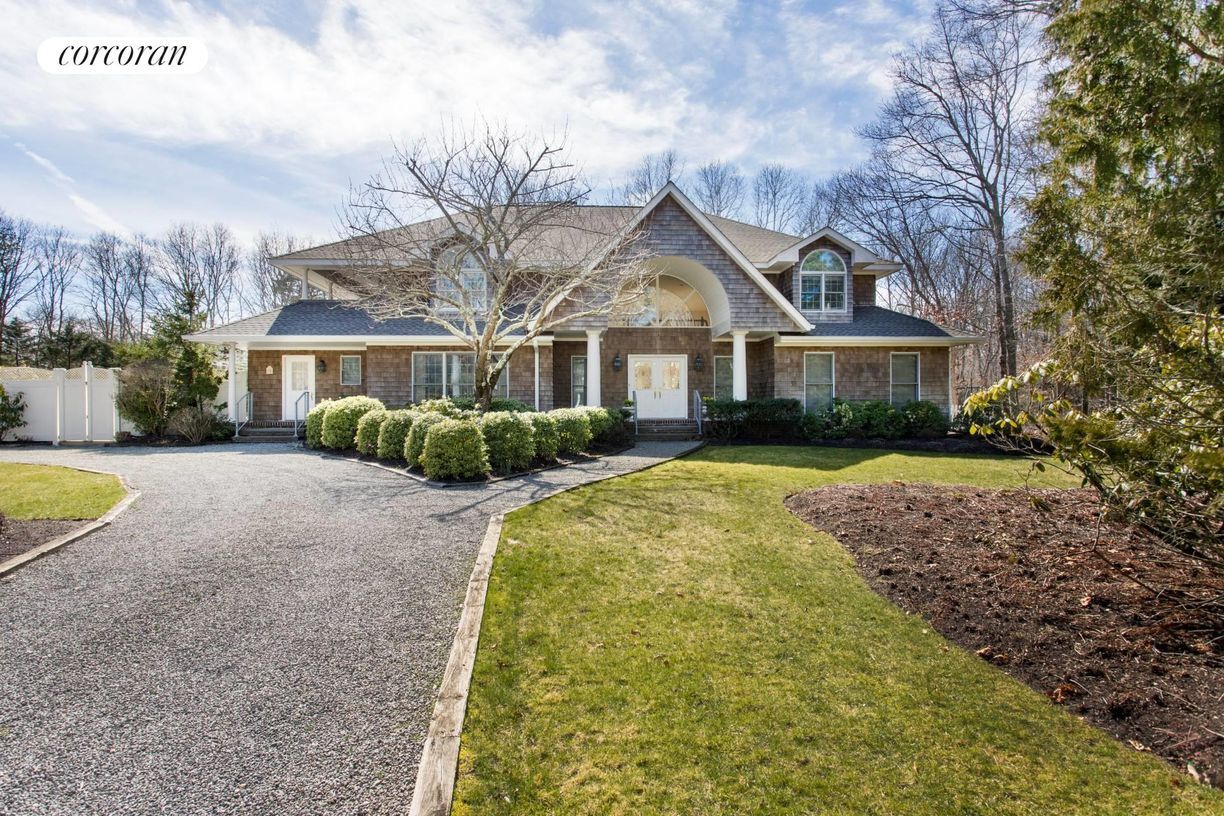 18 Elizabeth Ln, Quogue, NY 11959 House Rental in Quogue, NY