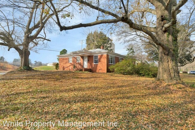 Building Photo - 2 br, 1 bath House - 935 Pierson Drive