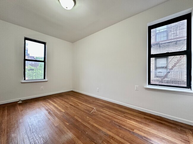 Building Photo - 590 Fort Washington Ave