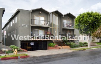 Foto principal - 1721 Purdue Ave