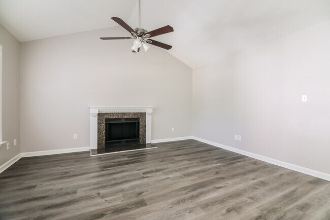 Foto del edificio - 4304 Candle Ct