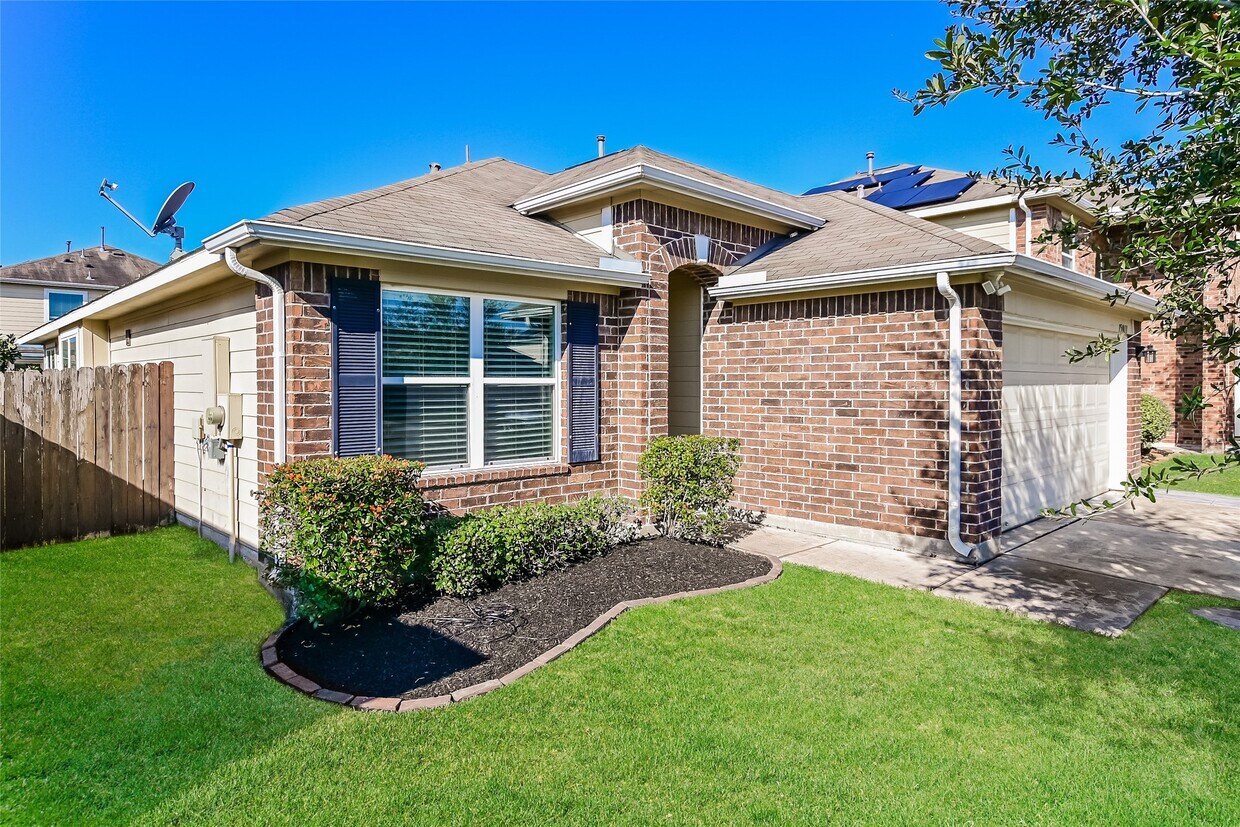 Foto principal - 15011 Mause Creek Dr