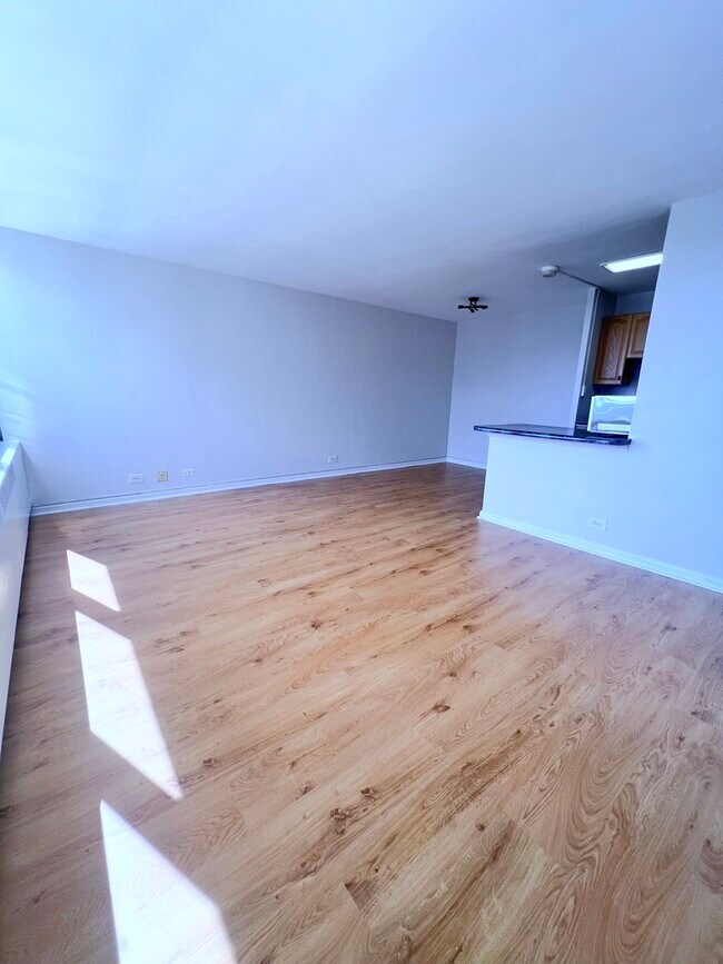 Foto del edificio - 3950 N Lake Shore Dr