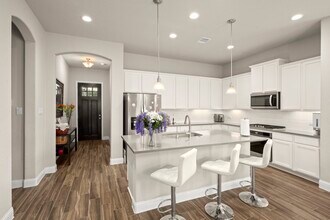 Building Photo - 10054 Black Maple Dr