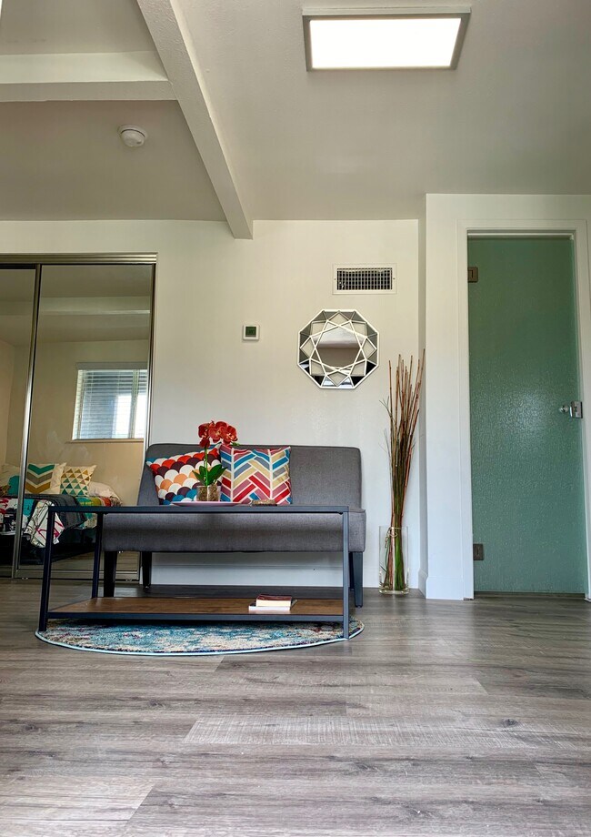 Foto del edificio - 2414 N Alvarado St