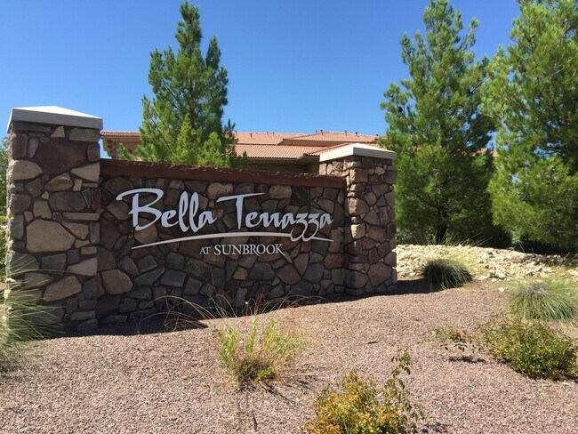 Building Photo - Bella Terrazza Condo