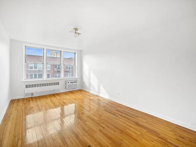 Foto del edificio - 415 Argyle Rd