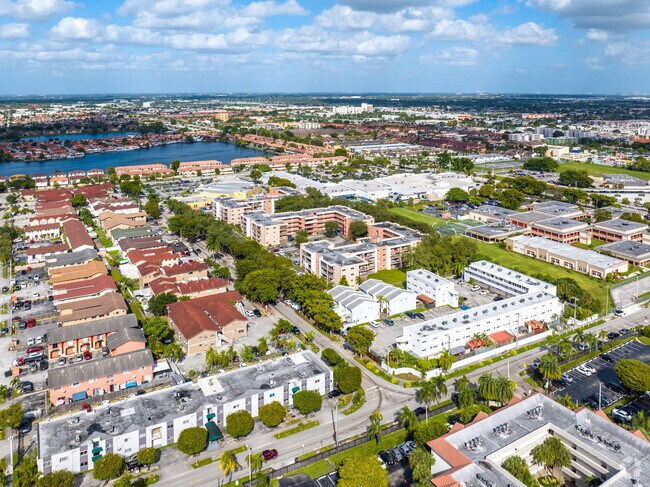5701 W 25th Ct Hialeah, FL 33016 - El Pueblo De Vera Condominiums