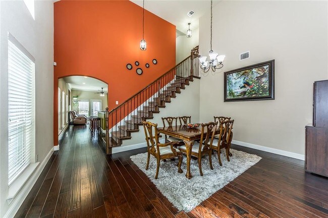Foto del edificio - 812 Memory Ln