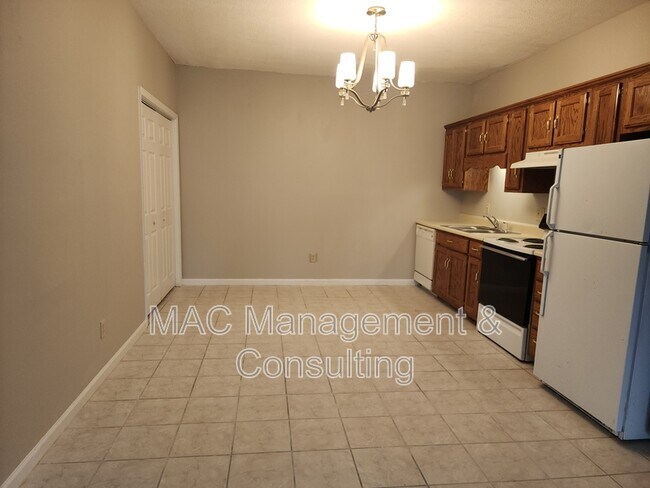 Foto del edificio - 978 N Franklin Ave