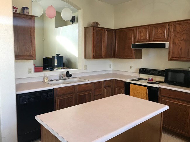 Foto del edificio - 7439 W Crest Ln