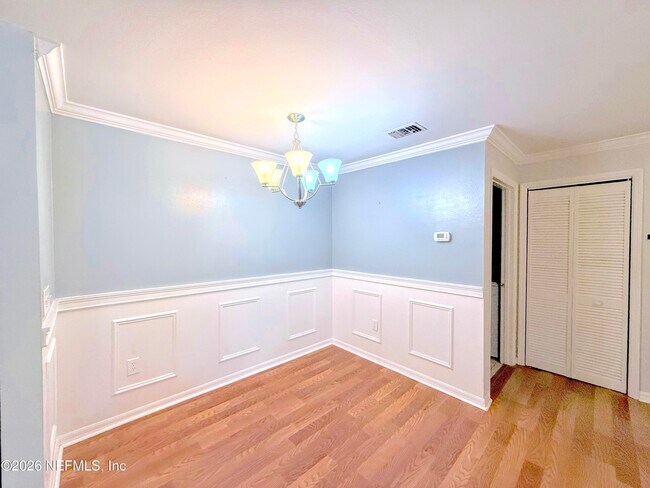 Foto del edificio - 3591 Kernan Blvd S