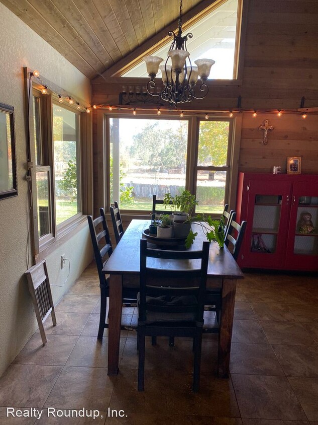 Primary Photo - 3 br, 3 bath House - 12028 Arno Rd