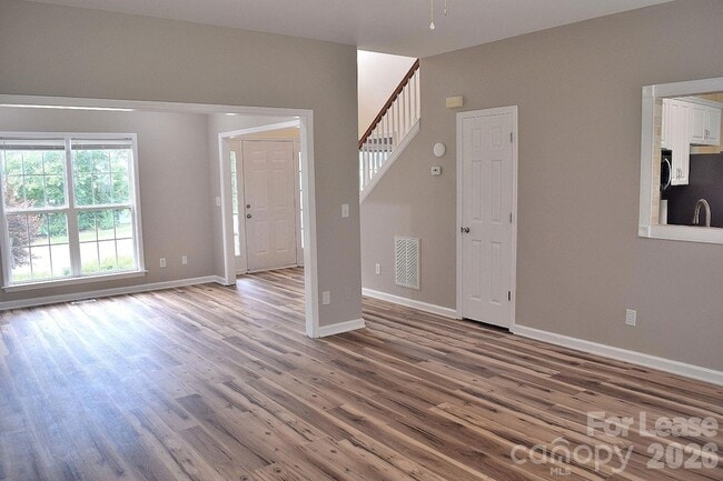 Building Photo - 2941 Glen Summit Dr