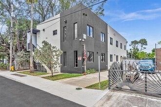 Building Photo - 753 NW 30th St