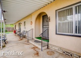 Foto del edificio - 400 E Roberts Ln