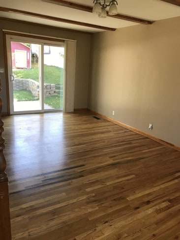 Building Photo - 4065 S Olympic Way