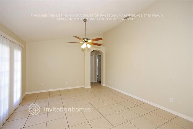 Building Photo - 1571 Parkglen Cir