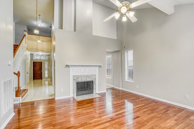 Foto del edificio - 12831 Pheasant Lake Ct
