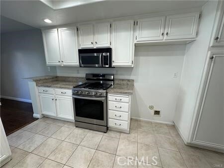 Building Photo - 2211 Carob Way