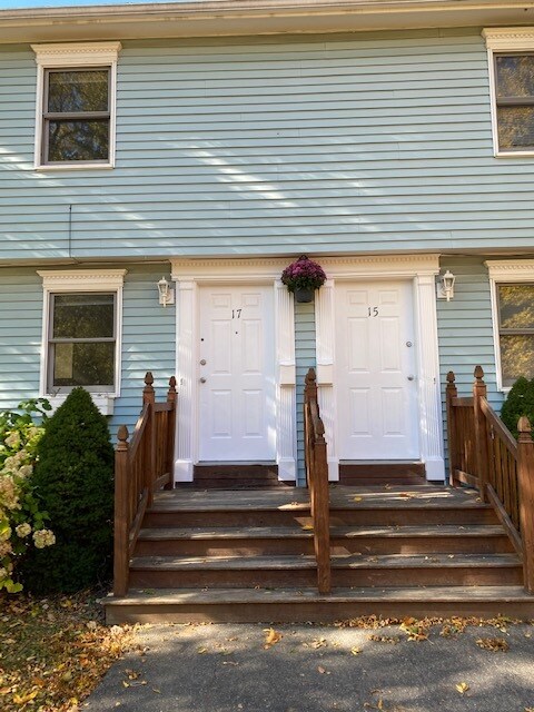 Front Doors - 17 Kensington St