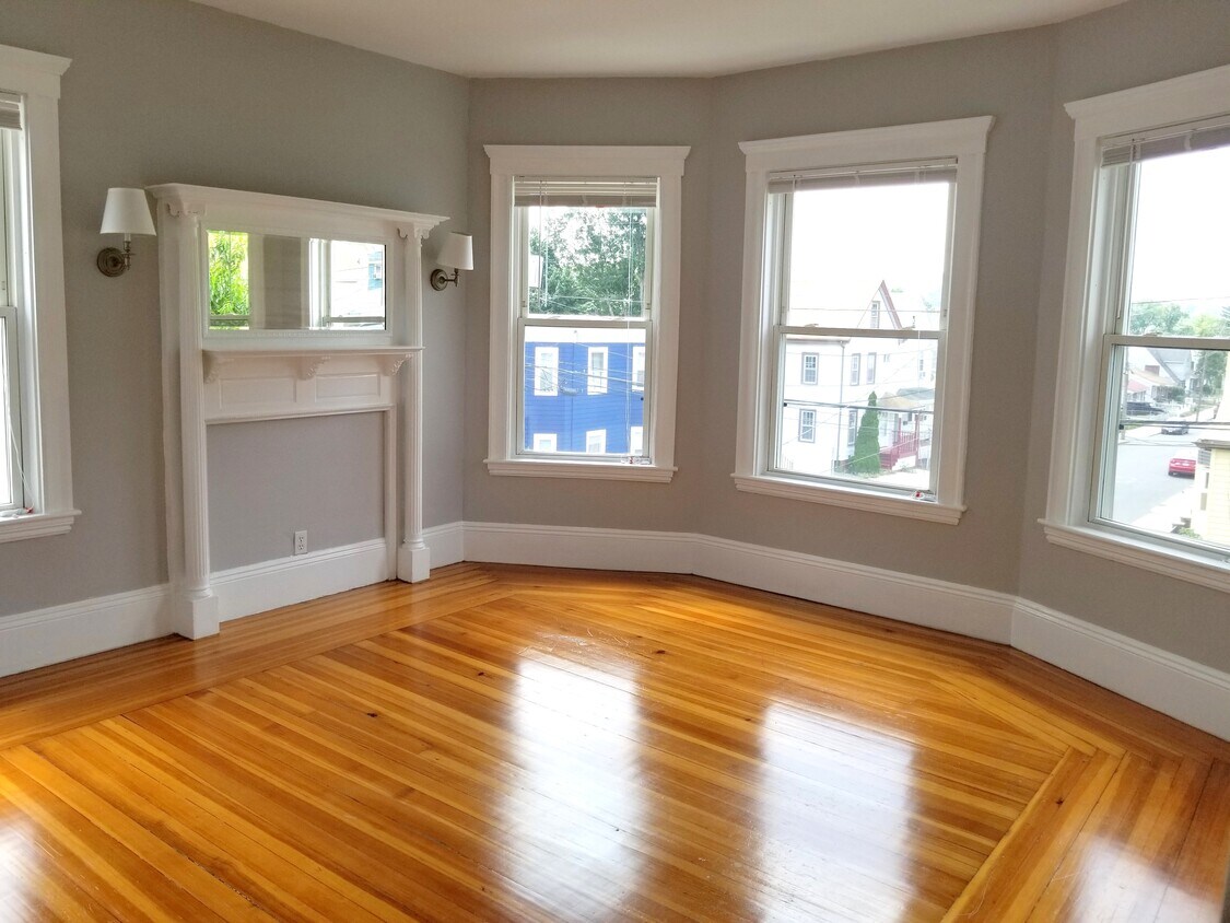 40 Fenno St Unit 1, Revere, MA 02151 Condo for Rent in Revere, MA