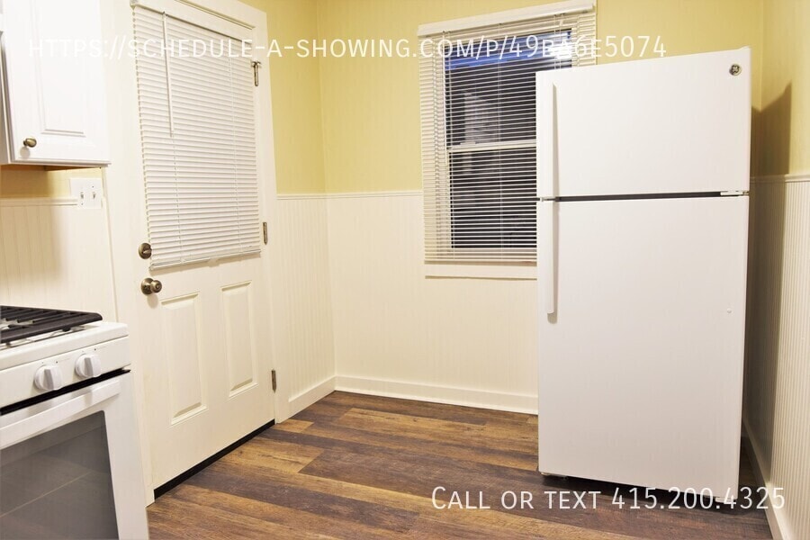 Building Photo - Pet Friendly 1 Bedroom in Seaside!!
