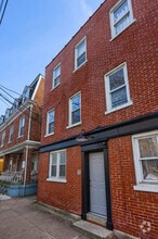 Building Photo - 40 W James St