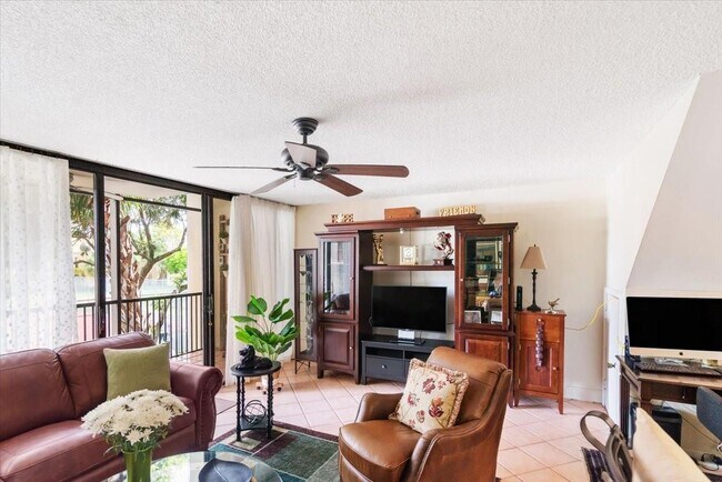 Foto del edificio - 2831 SW 87th Ave