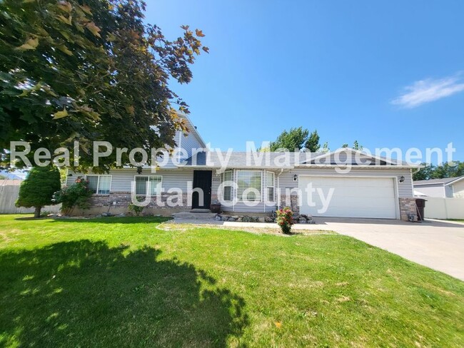 Building Photo - Short term lease with option to renew