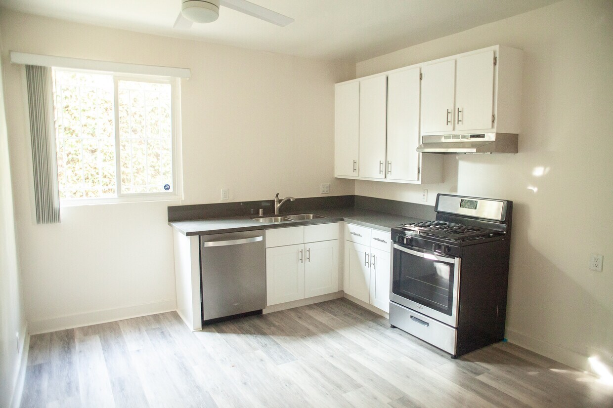 Kitchen - 1965 Wilcox Ave