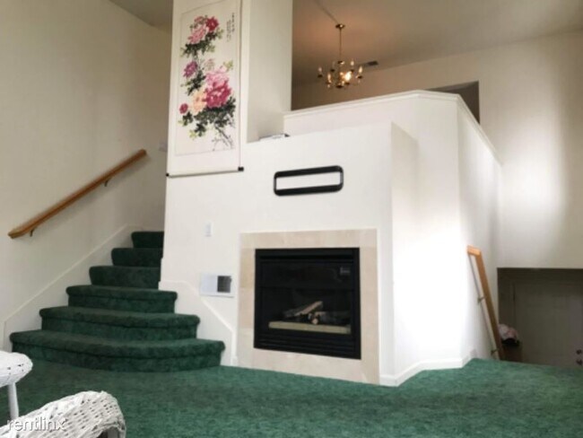 Building Photo - 3 br, 3 bath Townhome - 564 Blackwood Ter