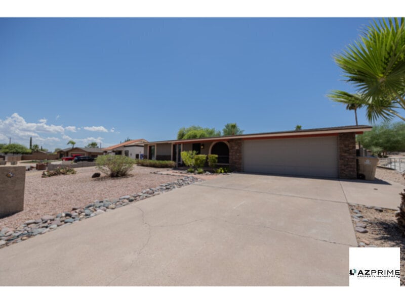 Primary Photo - Fountain Hills Beauty - Stylish 3/2.5 Retr...