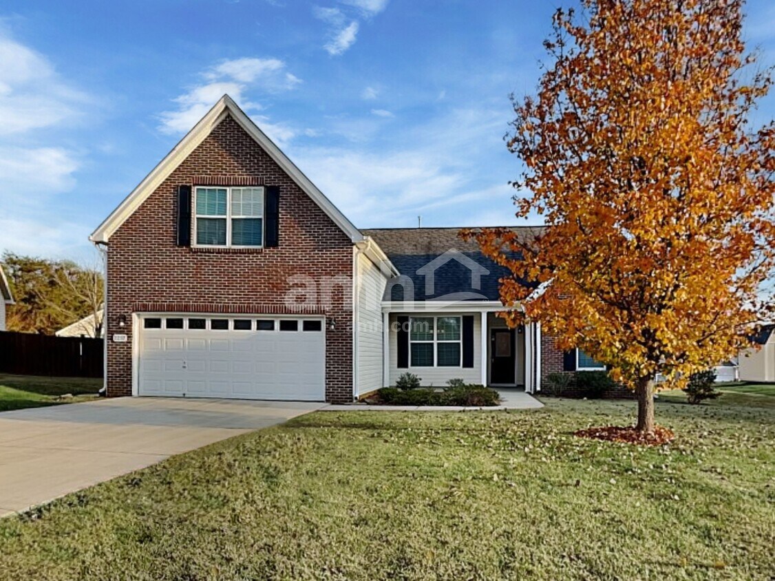 Foto principal - 2217 Magnolia Ct