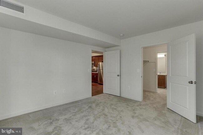 Foto del edificio - 905 N Jackson St