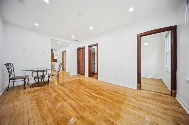 Building Photo - 5049 W 29th Pl