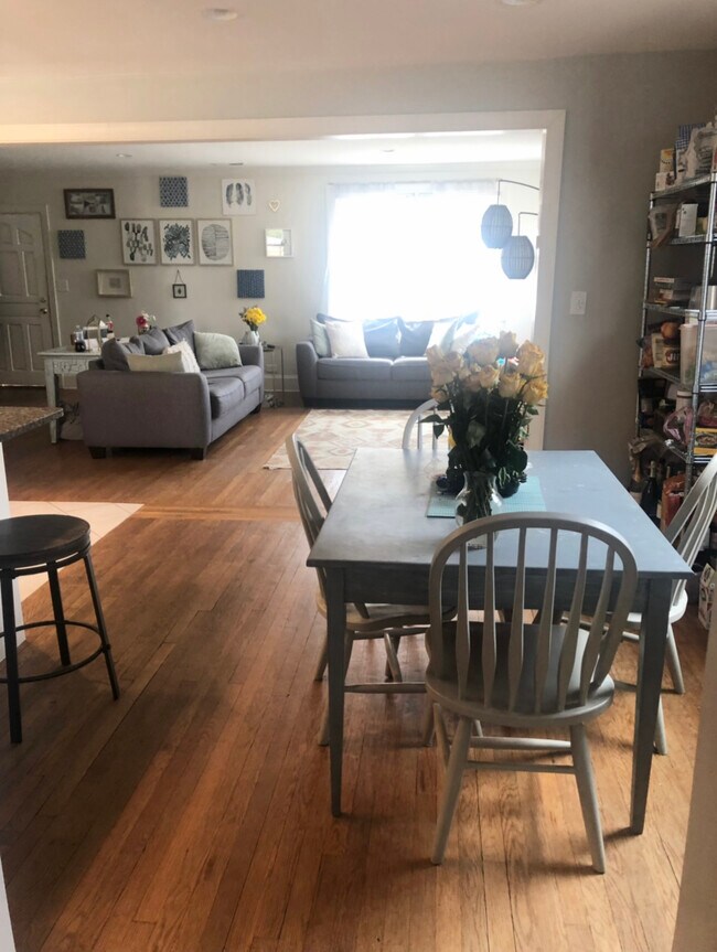 Foto del edificio - 108 Kent Ter