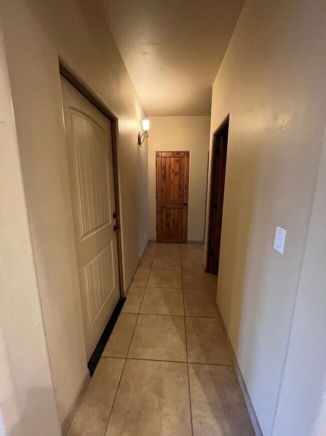 Foto del edificio - Beautiful 3 Bedroom Home! Available Now!